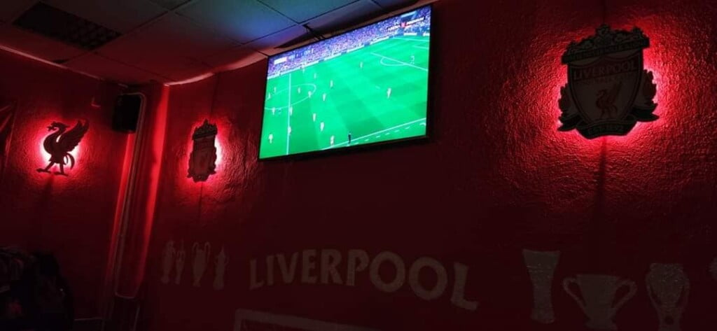 Навивачите на Ливерпул од Битола добија свое катче за навивање и дружење 9 277775926 2204793493016381 4587156337999789510 n