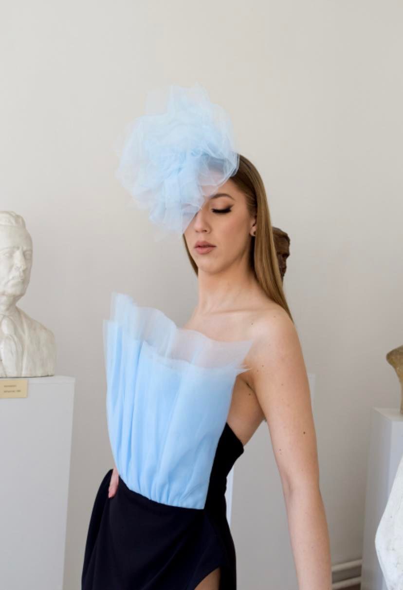 Брендот „ТАО“ со нова колекција на свечени тоалети 7 278574840 532055314988362 899856291410305165 n