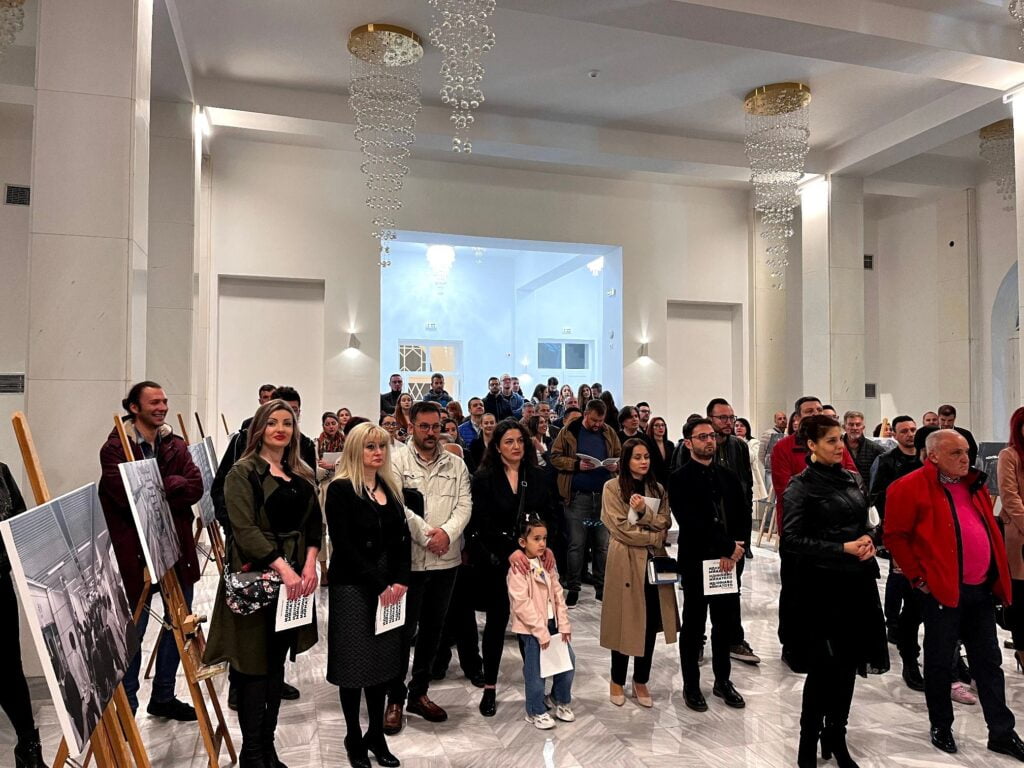 Естетиката на Истокот пренесена преку изложбата „Иднина во минатото“ од Игор Трајковски Фоја 4 278787612 707536410293216 5758590118513259182 n