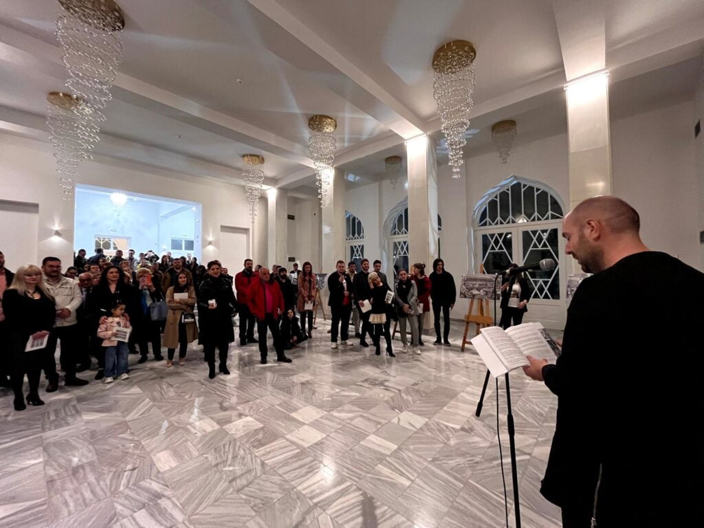 Естетиката на Истокот пренесена преку изложбата „Иднина во минатото“ од Игор Трајковски Фоја 3 278791406 5113677172022501 9180754747402293115 n