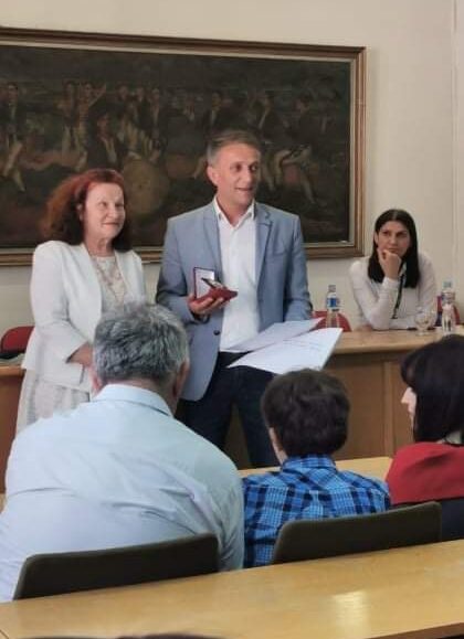 ООУ „Ѓорѓи Сугарев“ Битола го доби признанието за Најдобра установа од областа на заштитата, образованието и рехабилитација на лицата со попреченост 4 279405469 5589609817735546 2379158743437578317 n edited