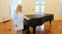 Клавирот Bösendorfer од битолскиот музеј со кран пренесен во концертната сала на Офицерскиот дом 2 gCFUBAADPAAssAAGY1TvFAAAAAElFTkSuQmCC
