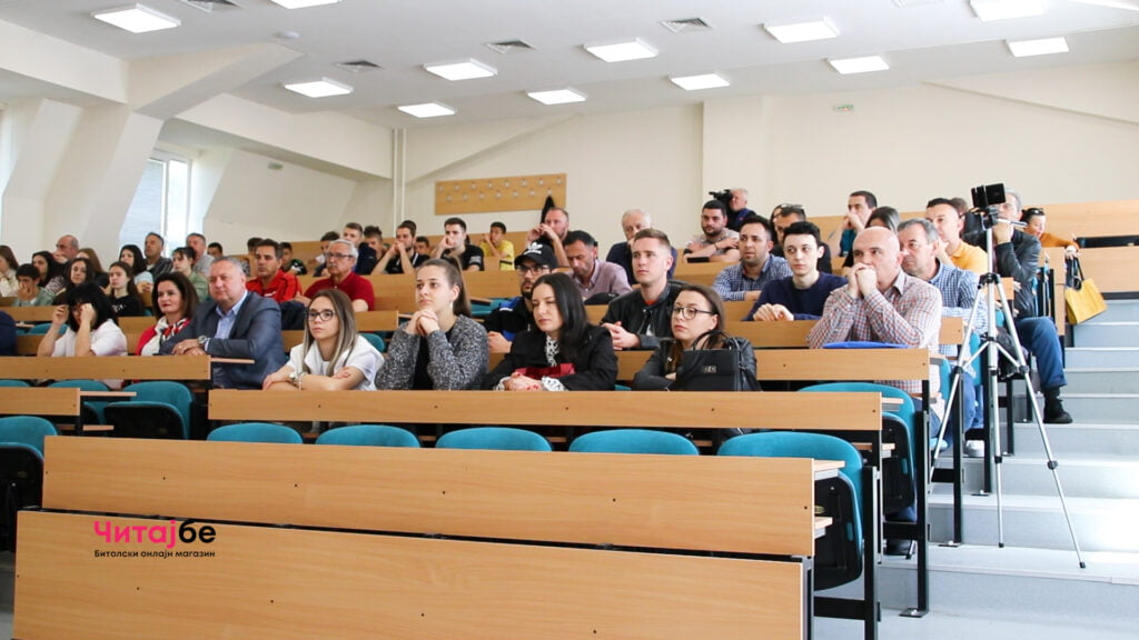 Срамота е ракометна Битола да има ваква сала, рече Стрезовски на промоцијата на книги за спортот од Николче Костовски 6 sp 7