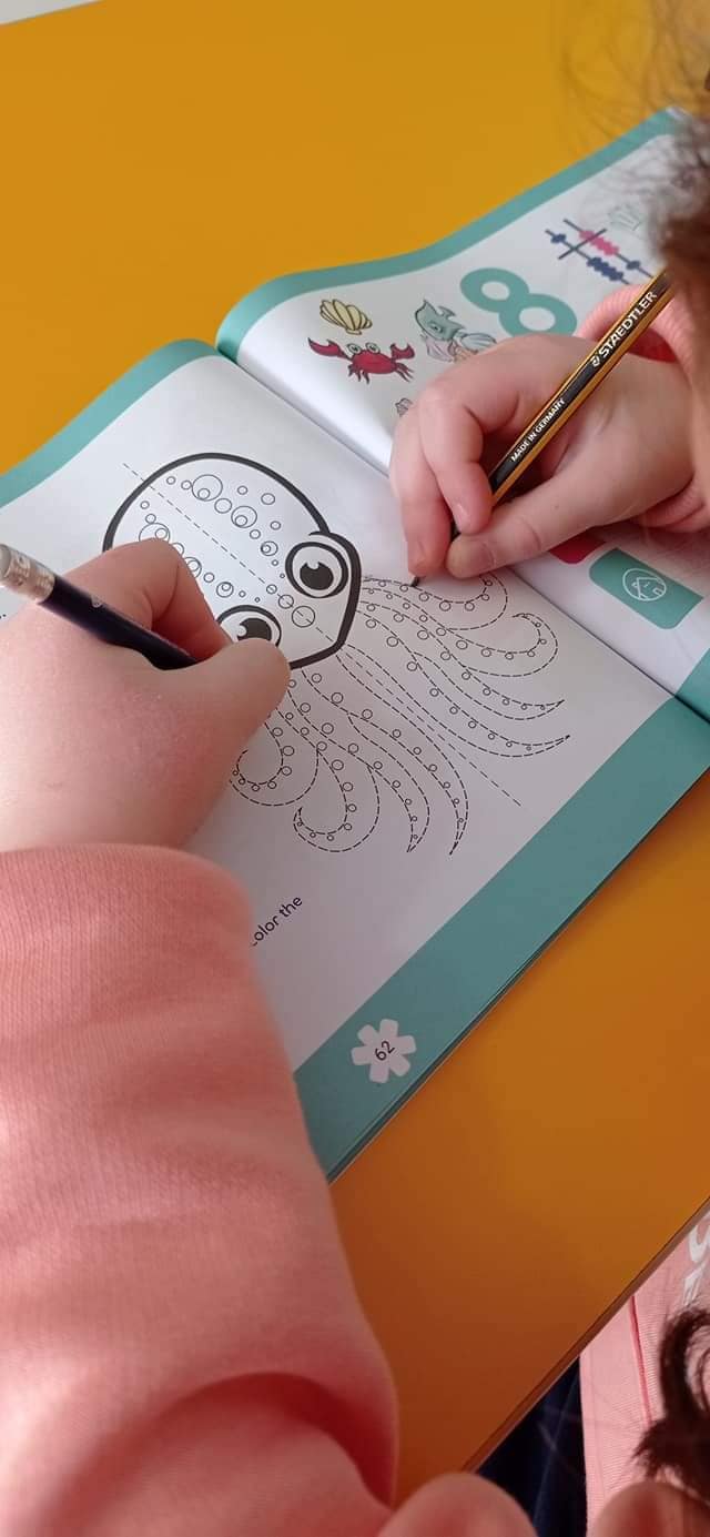 Користењето смарт уреди да се сведе на минумум од најмала возраст - интервју со Весна Атанасова, менаџер на SMARTY KIDS - Центар за ментална аритметика во Битола 12 279971138 731042951681066 6873443196493695998 n