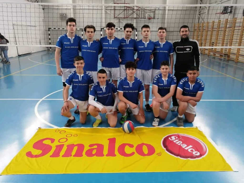 Од училиште без спортска сала до државни прваци во кошарка - голем успех за екипата на ОУ „Свети Кирил и Методиј“ Битола и нивниот наставник Џими Геровски 6 284133694 540228214263387 4557106760448952503 n