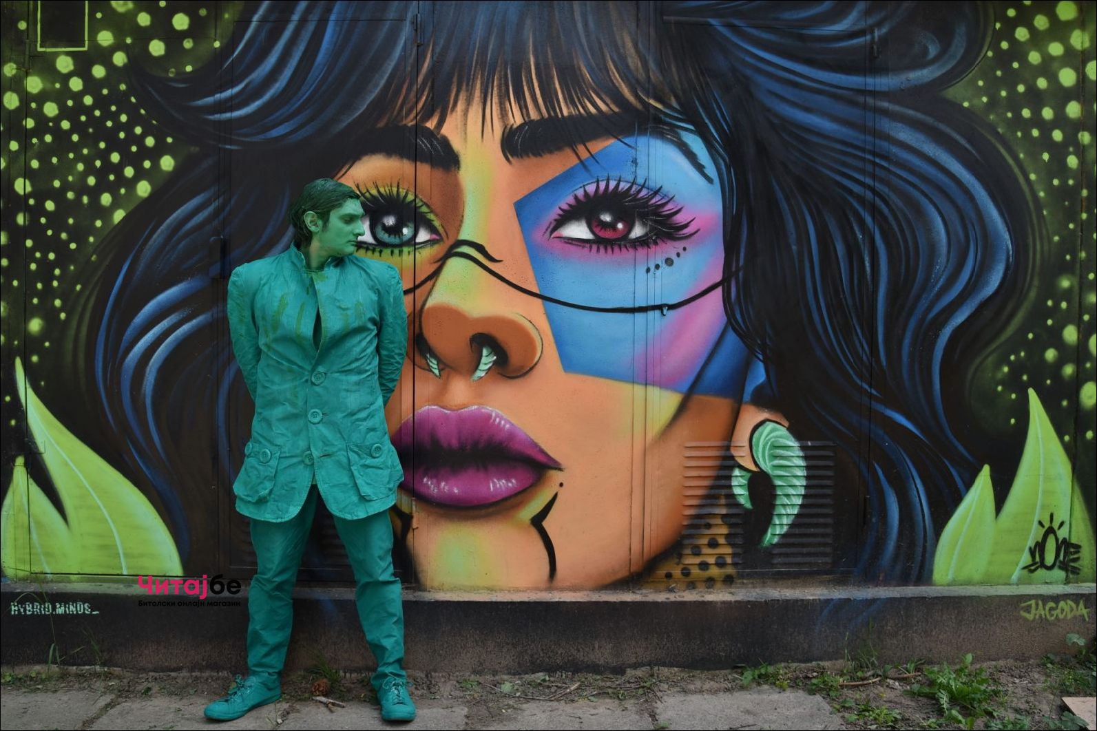 Живи статуи низ Широк Сокак како дел од Офф програмата на Фестивалот на монодрама 18 mono drama 36