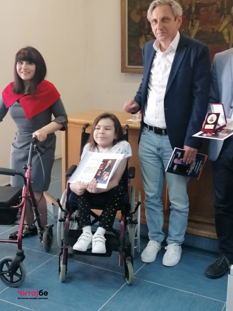 Да имам волшебно стапче би направила да одам и Битола да биде подобро место за живеење за лицата со посебни потреби - интервју со 13-годишната Елена Тунтевска 3 Елена