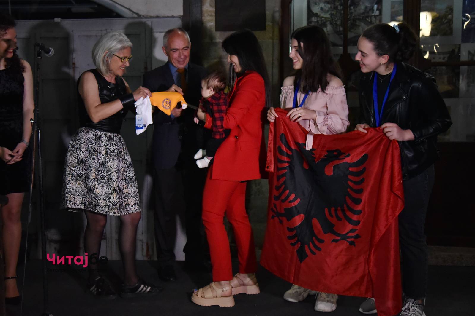 Отворен Малиот Битолски Монмартр - Елена Хаџи-Антоновска избрана за Претседател, 41-от Мал Битолски Монмартр со сопствена Поштенска Марка 93 монмартр 66