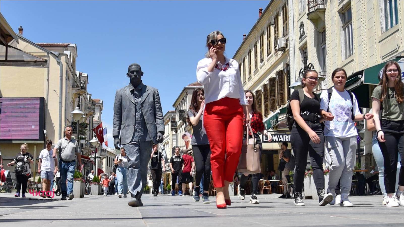 статуа фест 10