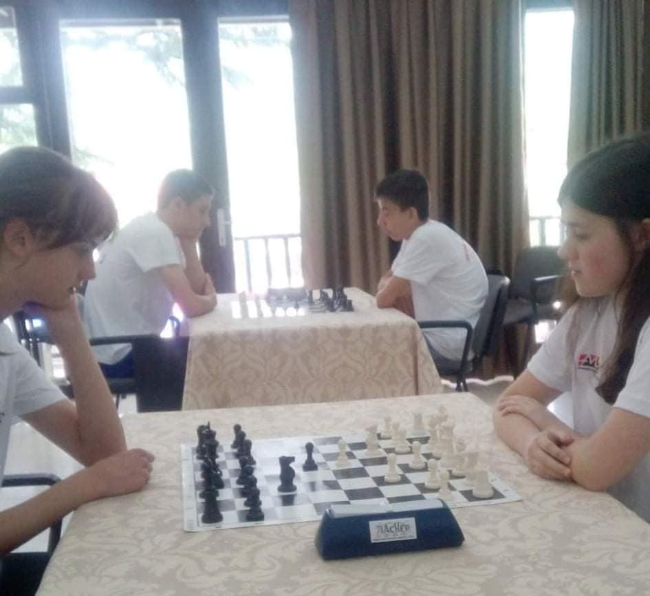 Четирите екипи на битолската гимназија со одлични резултати на Балканските училишни спортски игри во Охрид 7 288176626 443512347776594 2300619760551204224 n