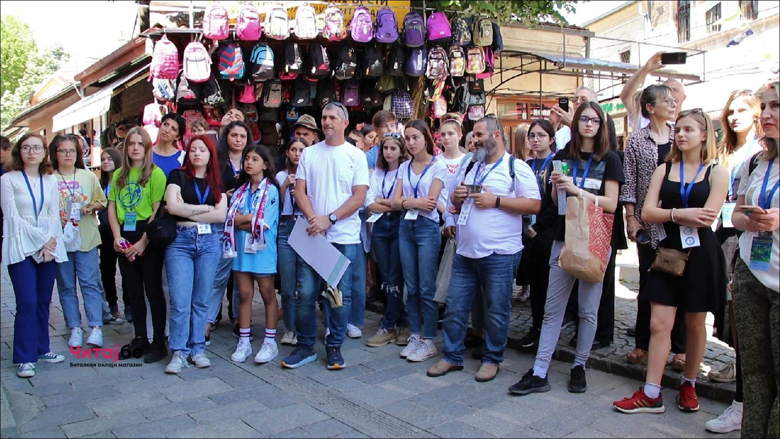 Од кога знам за себе сакам да цртам - одблиску со 13-годишната Ана Полизовска, ликовен талент од Битола 7 ана монмартр 3