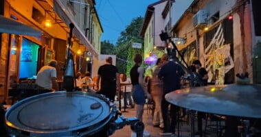 Започна 10. издание на „300 работи, Триста“ 6 r25IQAEAAAAAAAAAAPBsJkgAAauTjWAAAAAASUVORK5CYII=