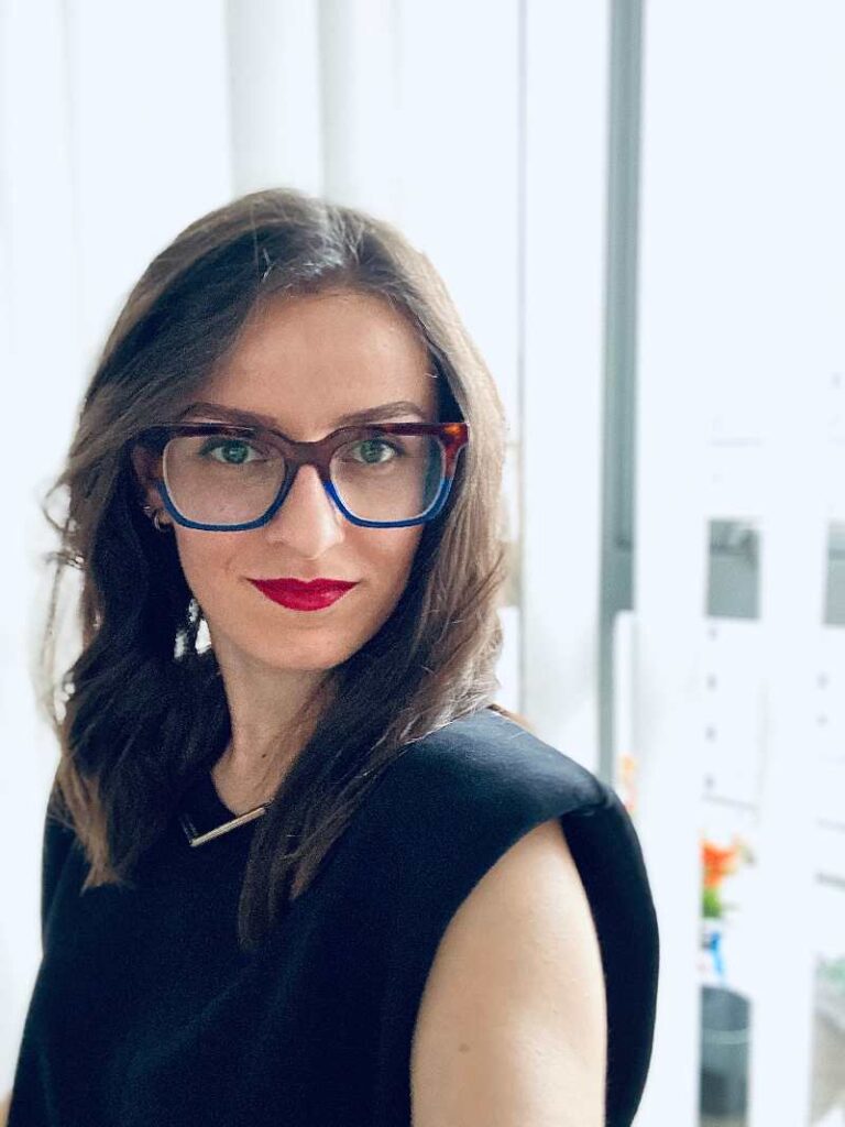 Битолчанката Ирена Ангеловска, истражувач-докторанд на Универзитетот во Окленд, ја промовира македонската музичка култура во Нов Зеланд 3 C3614696 D20E 44BC A083 5D660C4EB977