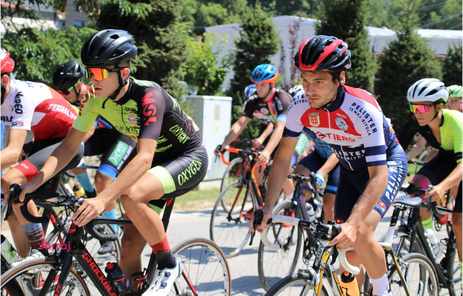 velosipedisti 10
