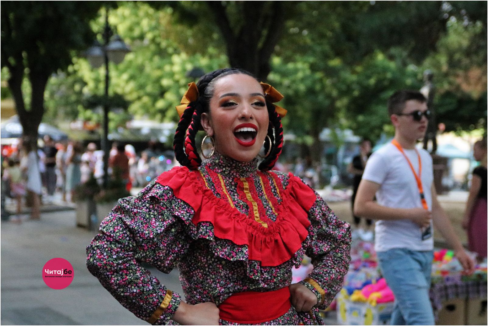 Фотогалерија од дефилето по Широк Сокак - 52. Илинденски денови Битола 37 илиденси дефиле 12