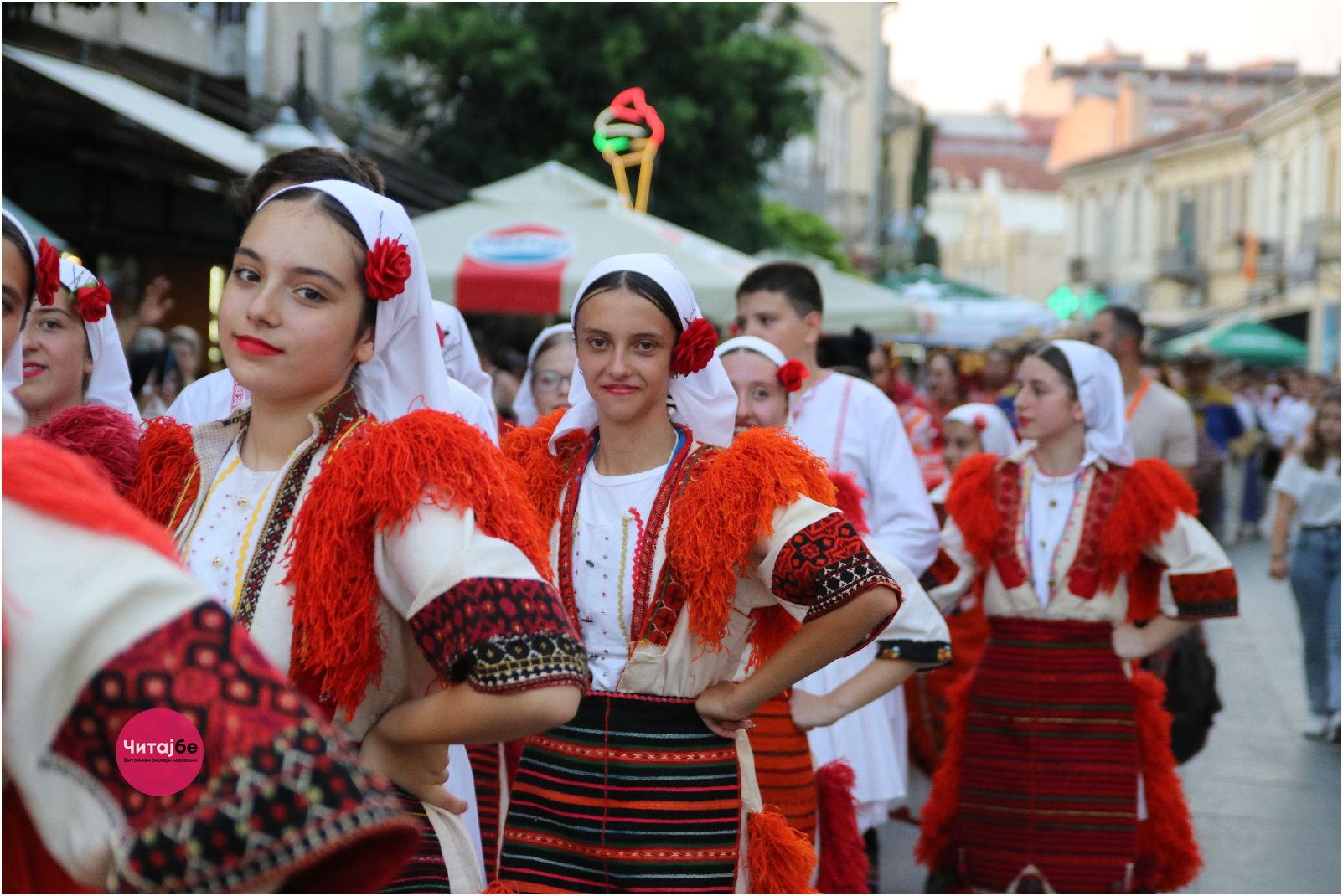 Фотогалерија од дефилето по Широк Сокак - 52. Илинденски денови Битола 21 илиденси дефиле 38