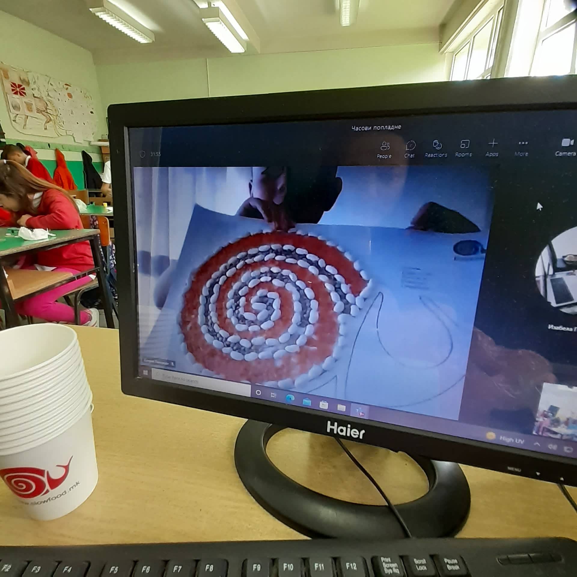 Тикви, домати, пченка во училишната градина на ООУ „Елпида Караманди“ Битола ќе ги пречекаат учениците кои ги засадија 30 277846815 408516877305610 640280153051343145 n