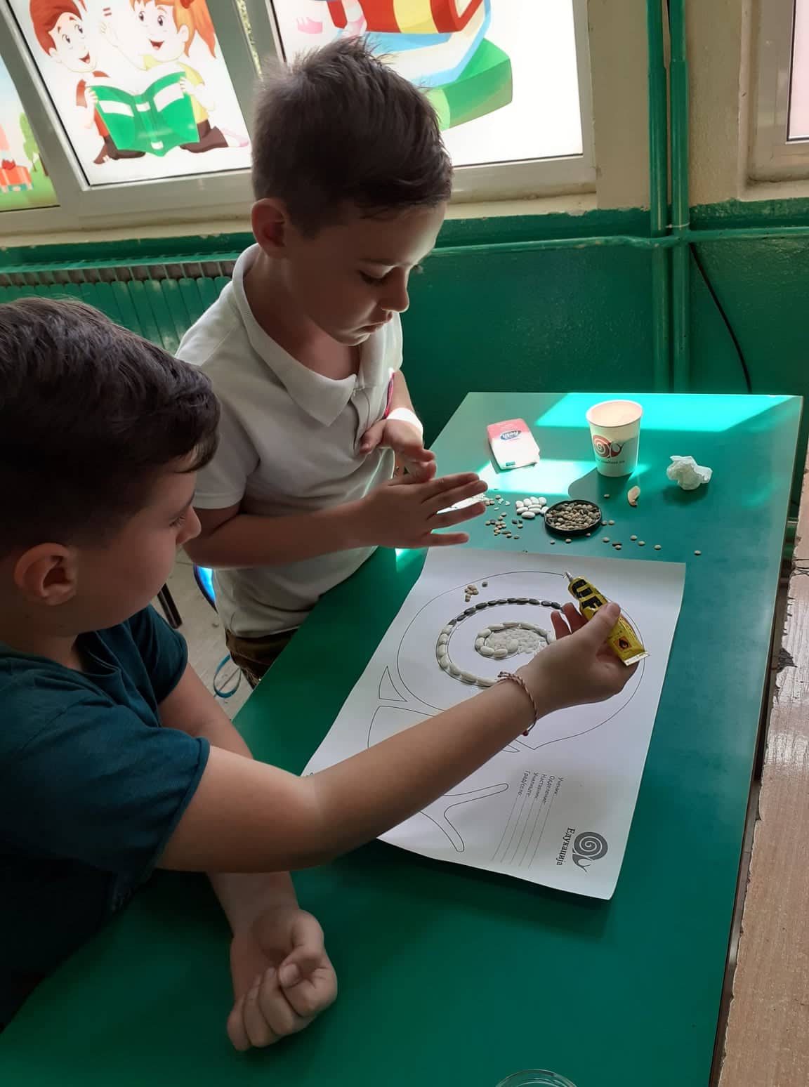 Тикви, домати, пченка во училишната градина на ООУ „Елпида Караманди“ Битола ќе ги пречекаат учениците кои ги засадија 42 278013906 707522570442393 2790989548420331959 n