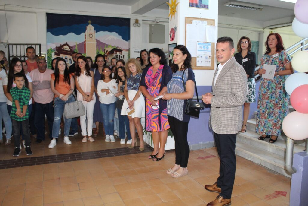 И оваа учебна година бесплатна едногодишна членарина од библиотеката за првачињата и учениците во прва година средно образование 3 302725506 10160319534818679 7994985192277895459 n