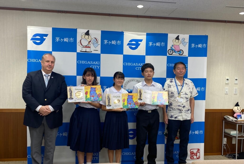 Македонскиот амбасадор со почести ги додели наградите за учениците од Јапонија од годинешниот Мал Битолски Монмартр 4 305282660 3041725626119638 5086801574189485105 n