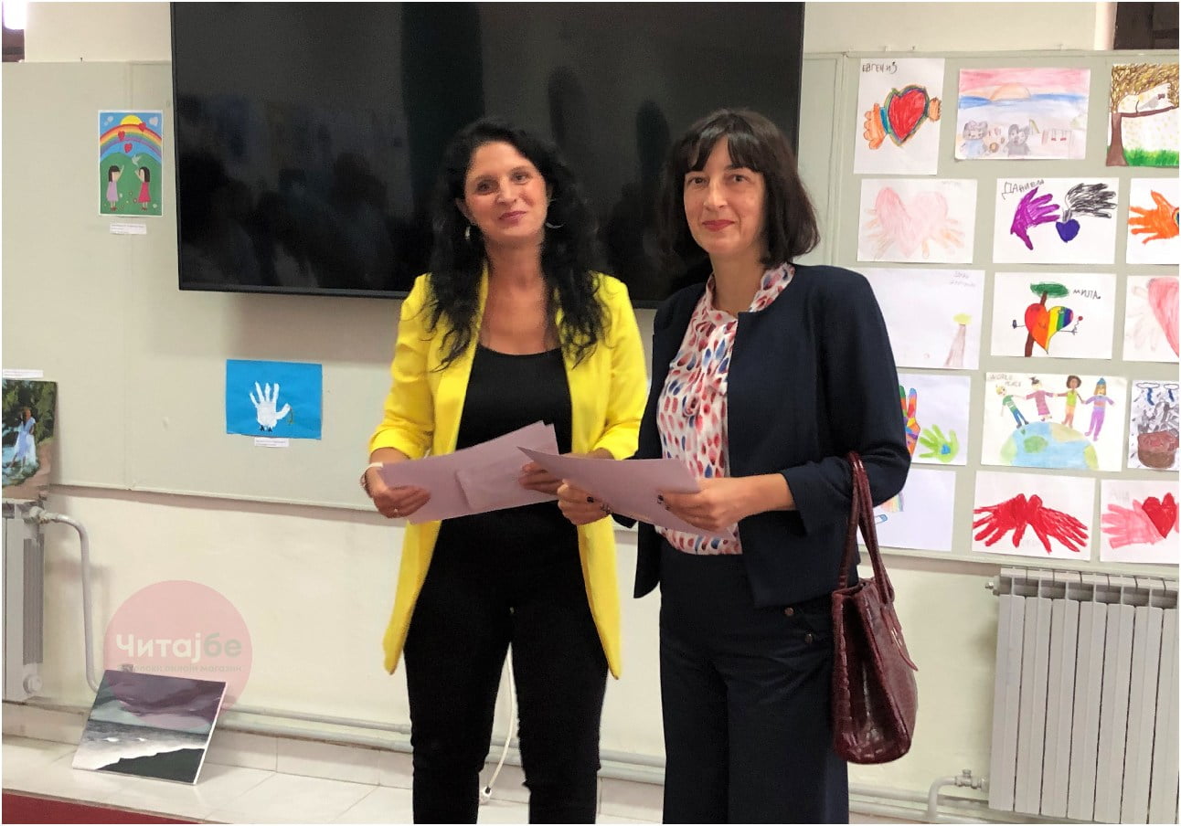 Доделени наградите за изложбата „Цртаме за мир“ во чест на Татјана Петрова 15 izlozba rotari 13