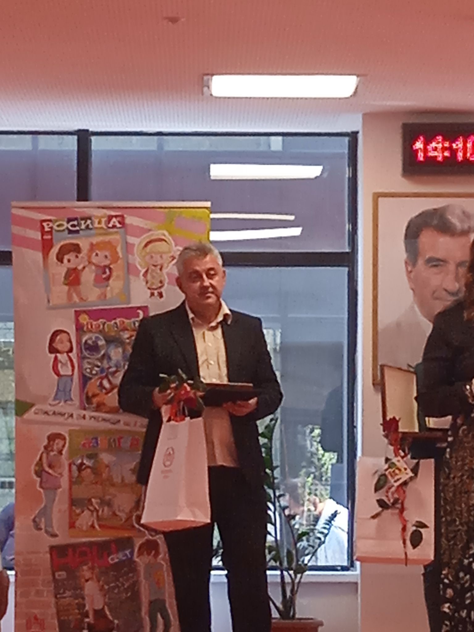 Битолчаните Татјана Грегова и Илче Ацески добитници на признанието „Просветен работник на годината“ 10 308992926 609954134193292 7050828070904042175 n