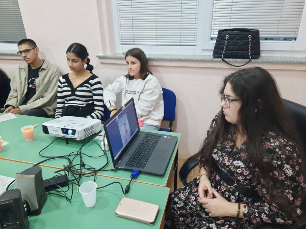 Ромскиот здравствен образовен центар во Битола ги започна своите активности 8 309371741 122141867286541 1604143978613120828 n