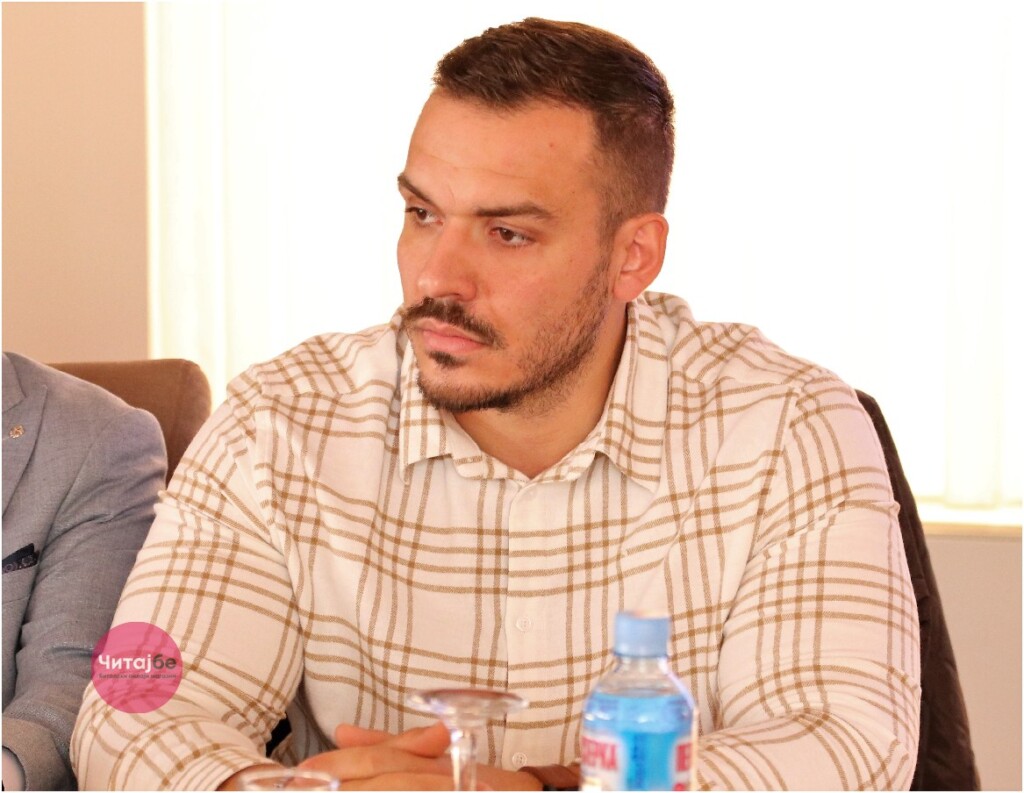 Јавна дискусија на тема „Поддршка на локалниот бизнис за развој на туризмот“ во организција на МКЦ Битола 9 mkc tribina 11