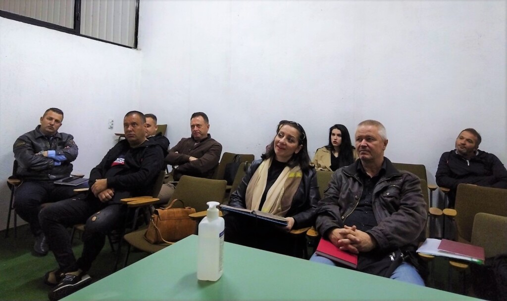 Граѓаните да внимаваат на измамите на интернет - СВР Битола со едукативни активности 3 prevencija22