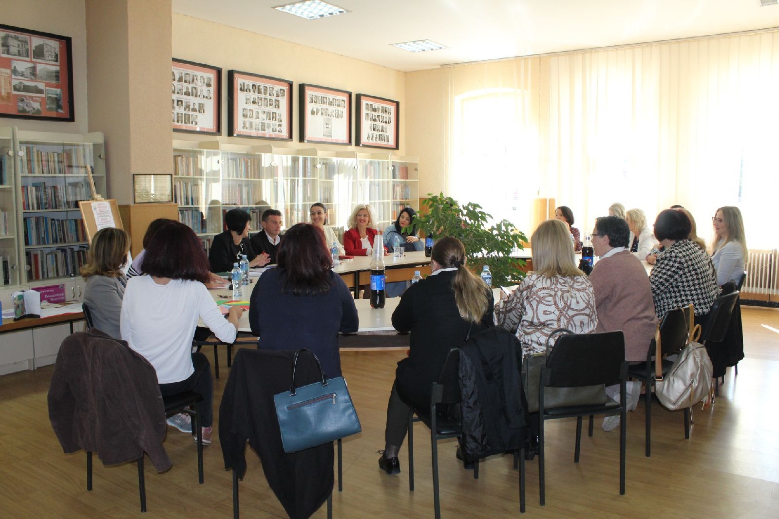 На денот на учителот, библиотеката потпиша меморандум со здружението Учител 4 учител библиотека 3