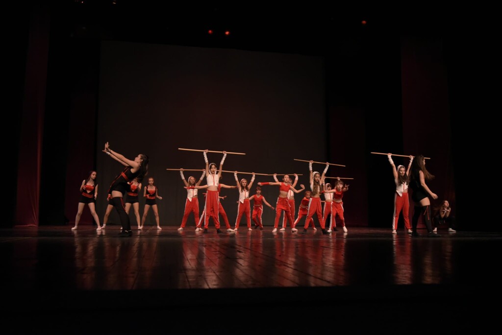 Прво место за „Исцелител“ на Анастасија Центар на Интернационалниот Танцов Натпревар „Stage International dance competition" 3 315090333 669335488037163 8623391432907417109 n