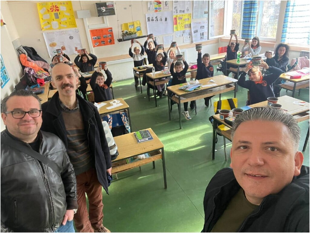 „1000 шуми од 1 желад" - еколошка акција на платформата ЗЕМИ ЗДИВ 9 1000 шуми од 1 желад 7