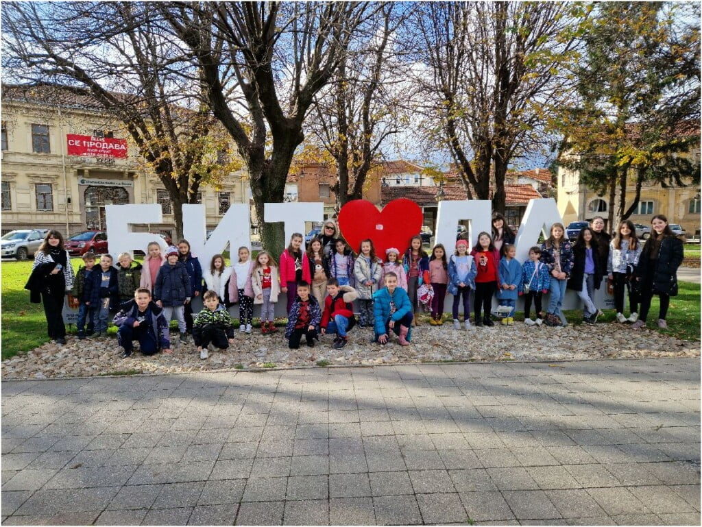 Најмладите членови на ДЛС „Свети Кирил и Методиј“ Битола во посета на Генералниот Конзулат на Грција во Битола 17 монмартр грчки конзулат 5