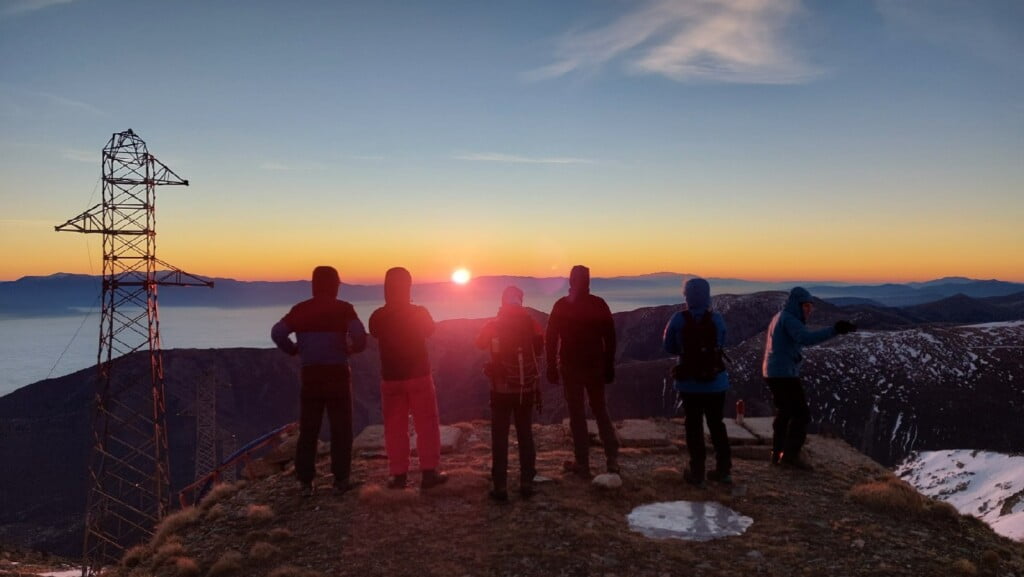 Први на први - планинарите од Пелистер уживаа во првото изгрејсонце во 2023 година 14 први 13