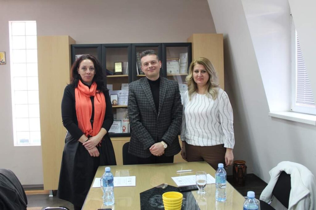 Библиотеката потпиша меморандуми за соработка со основни училишта 3 FB IMG 1676884271614