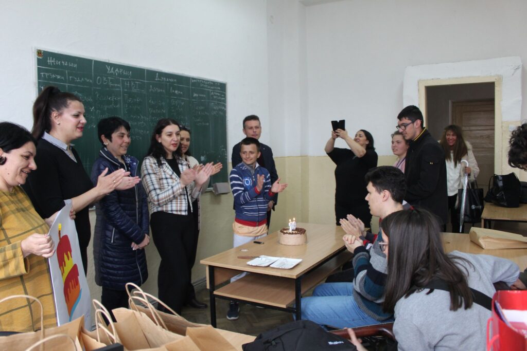 Битолската библиотека прославува 78 години постоење 9 336871386 1566725987142355 4201260685205475206 n