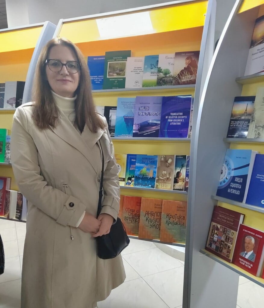„Скокнав од работ на совеста и нурнав во вртлогот на забрзаниот крвоток“ – денот на поезијата го одбележуваме со стиховите на Силвана Нешковска 13 viber image 2023 03 21 08 46 49 862