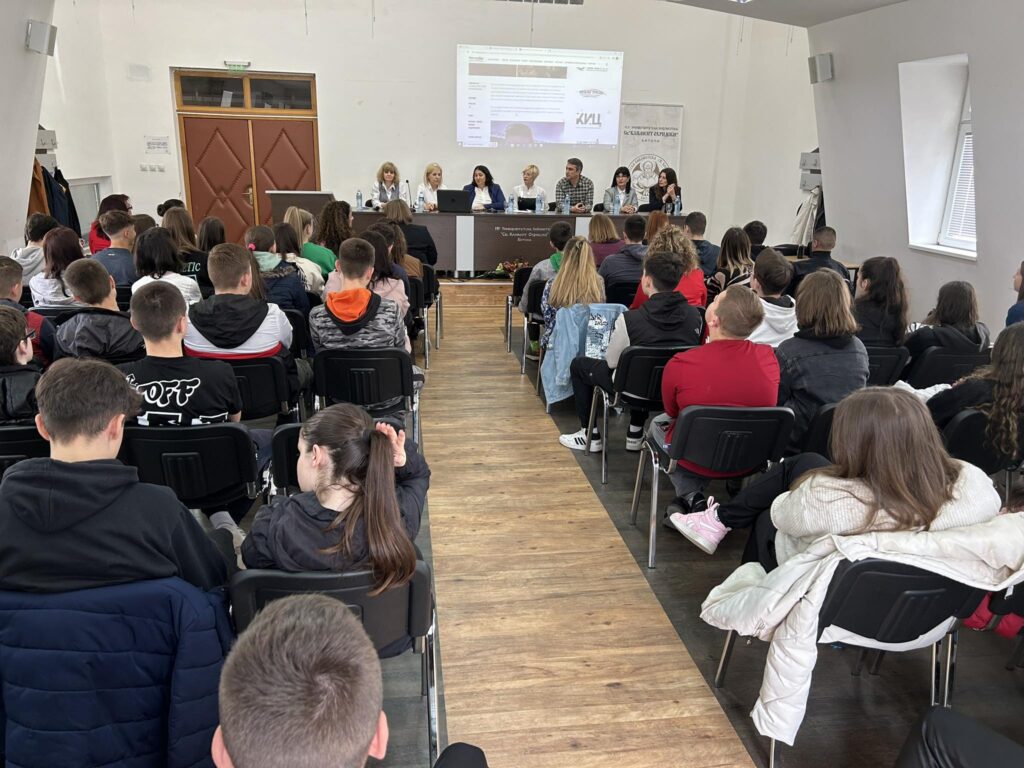 Деветооделенците од ОУ „Коле Канински“ Битола се запознаа со различни професии 3 342208791 1301208333937042 2721251677777943740 n