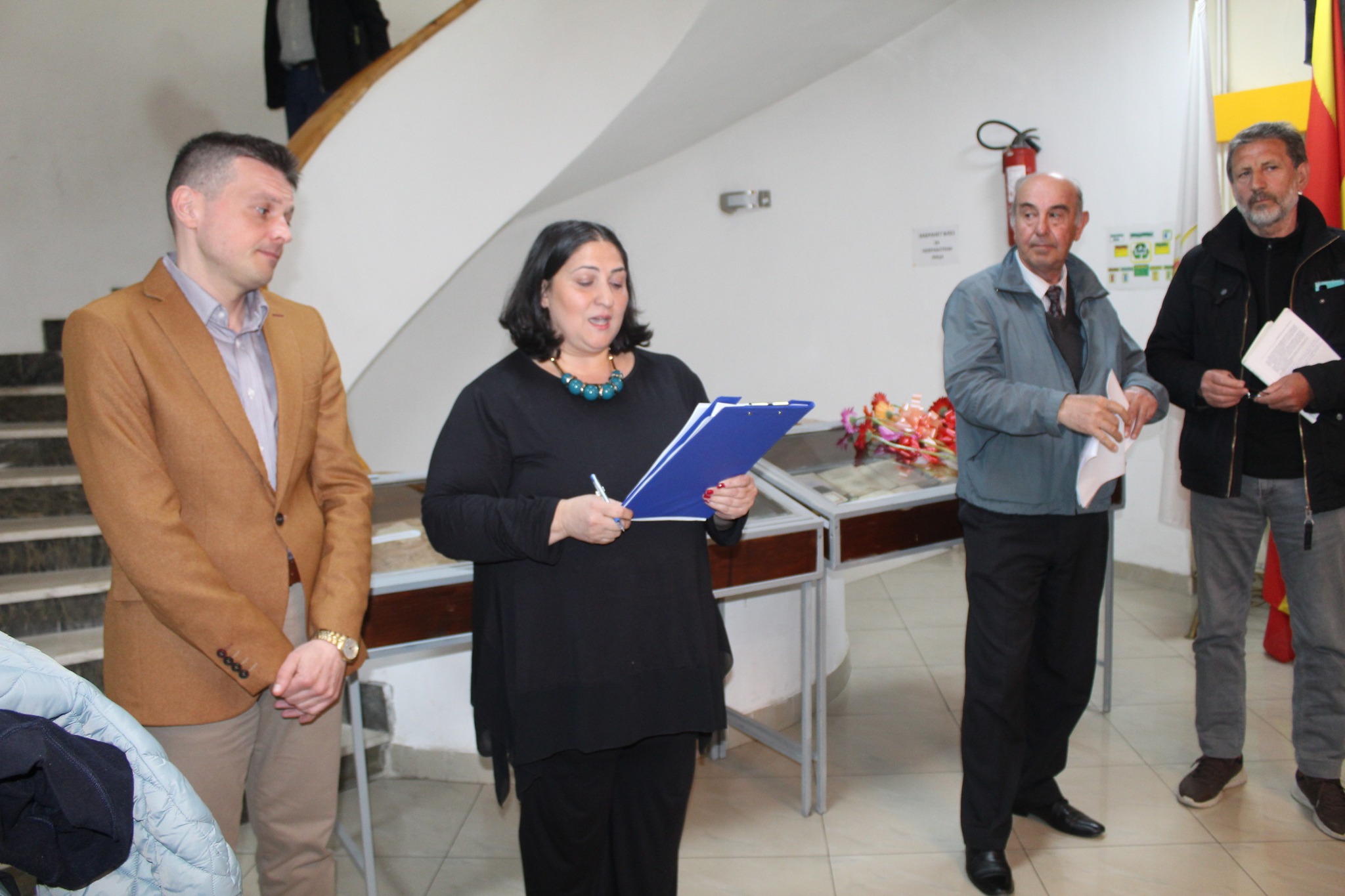 Изложба на 100 книги, стари 100 години во битолската библиотека 7 343323938 249261387680787 417496627103967813 n