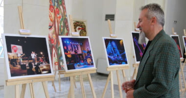 Отворена изложбата „5 години Џез Фестивал во Битола“ на Даниел Ѓурчиновски 6 r25IQAEAAAAAAAAAAPBsJkgAAauTjWAAAAAASUVORK5CYII=