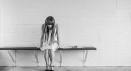 worried girl 413690 1280