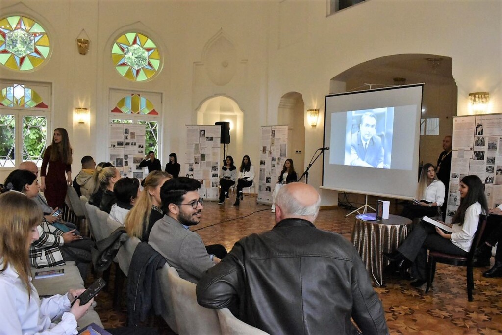 Книга со препеви на песни од Ацо Шопов - „Златен круг на времето” од битолските гимназијалци 9 345637905 1367557653788461 1269014083037518332 n