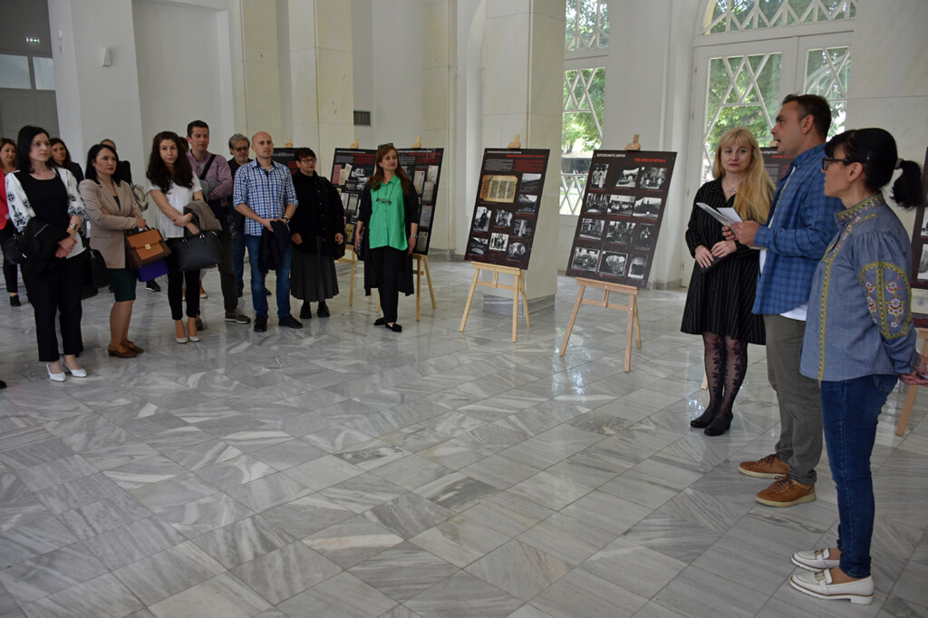 Отворена изложбата „Македонија памети, никогаш да не се повтори!" на Државниот архив 7 349349246 1465220930915360 3542110956809283032 n