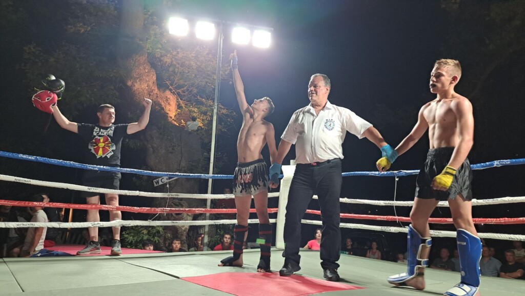 IMG 72ff22d27cb6d16952d708cc7d6c063e V