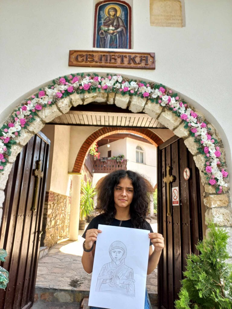 20-тина деца од неколку градови од Македонија дел од Летниот камп по Веронаука во манастирскиот комплекс Св.Петка во с.Велгошти 10 356793625 1311498629717944 8780476467008362637 n