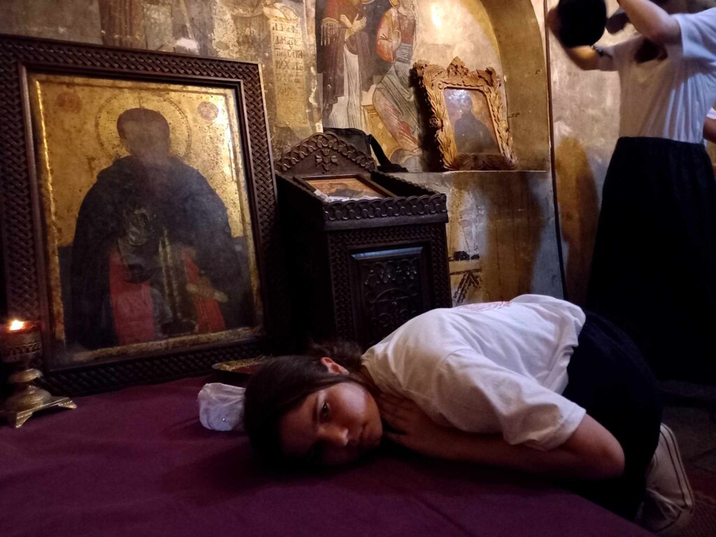 20-тина деца од неколку градови од Македонија дел од Летниот камп по Веронаука во манастирскиот комплекс Св.Петка во с.Велгошти 18 356956596 674284410700781 2843388725191211726 n