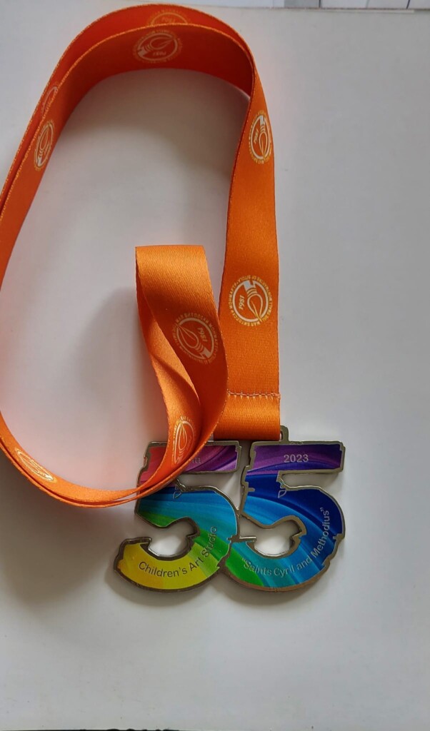 Врачена наградата „Професор Коста Хаџи-Антоновски" на јапонскиот град Чигасаки кои благодарение на Малиот битолски монмартр слушнаа за Македонија 10 358364433 10161169063003746 35616718623958486 n