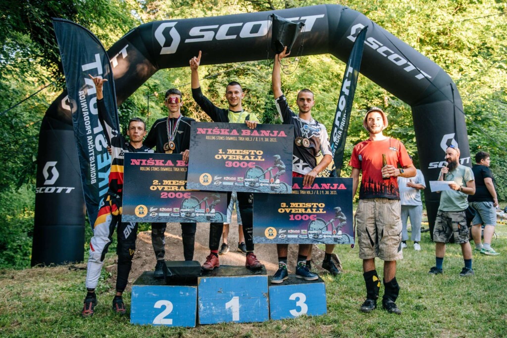 Второ место за Илија Ѓеоргиевски од Битола на меѓународната даунхил трка „Rolling Stones 2023“ во Нишка Бања, Србија 4 kiflata 2