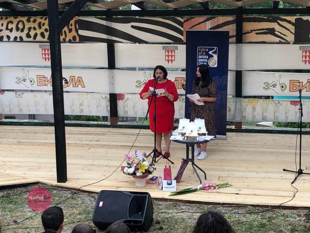 Нешат секогаш ќе биде тука преку неговите „Нешадизми“ - неговото семејство ја промовираше книгата „Мисловни патеки“ 9 mislovni pateki nesat 5