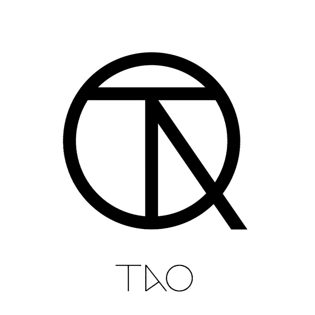 Модно парче од брендот „TAO“ дизајнирано од Александар Ортаковски се најде на страниците на гигантот VOGUE 5 viber image 2023 08 18 11 09 43 397